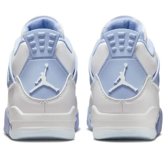 Air Jordan 4 ‘Forget Me Not’