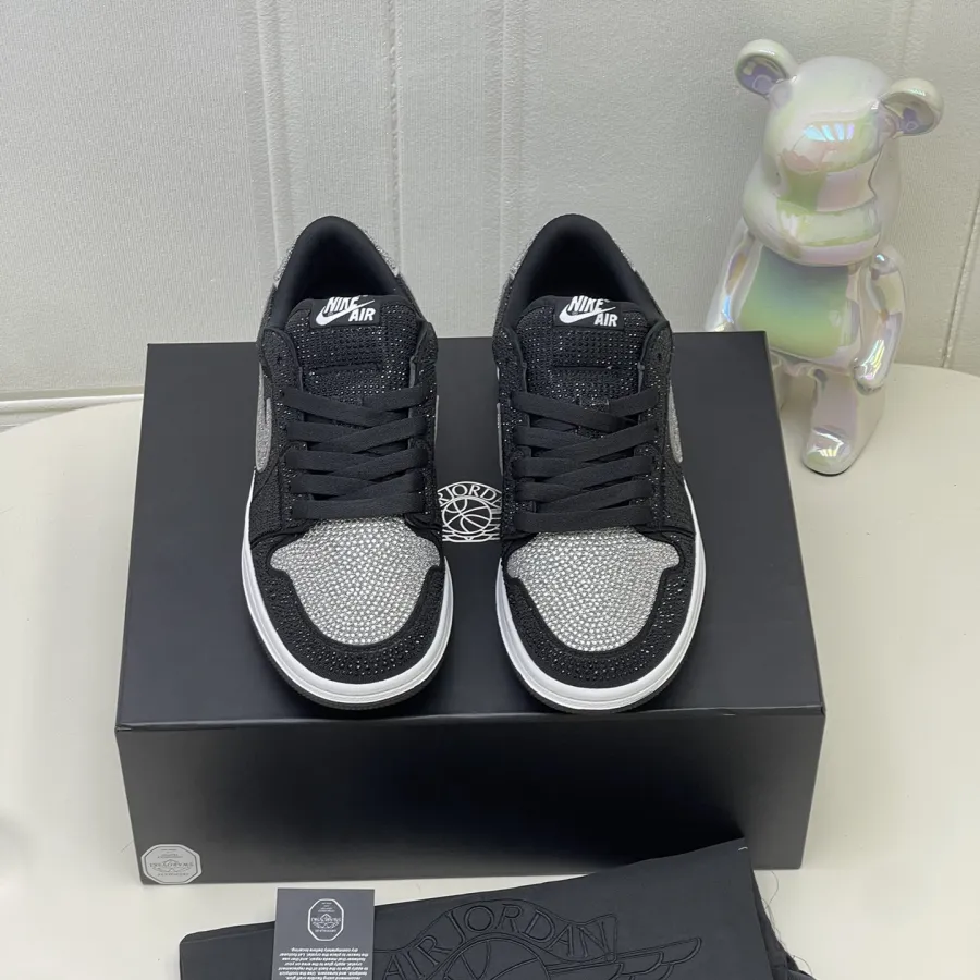 Jordan Air Jordan 1 X Swarovski