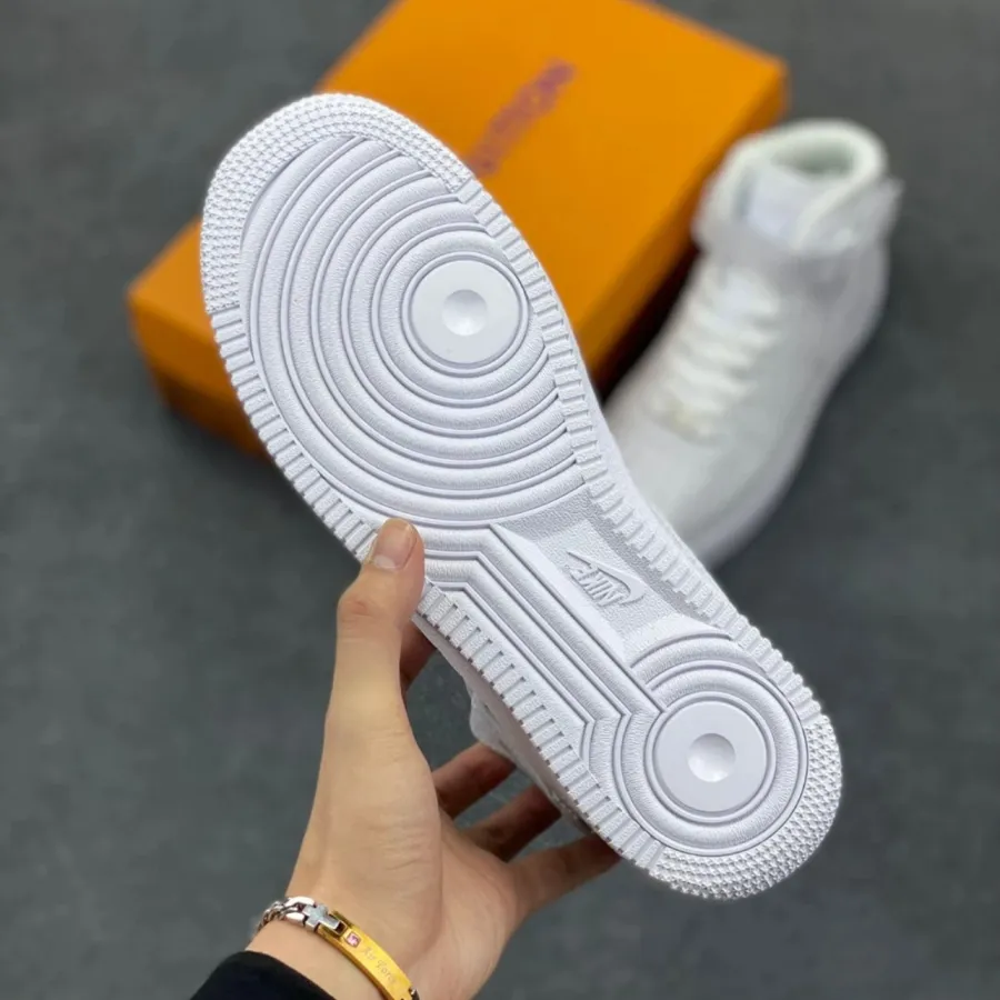 Nike x LV Mid ‘White’ 1A9V90