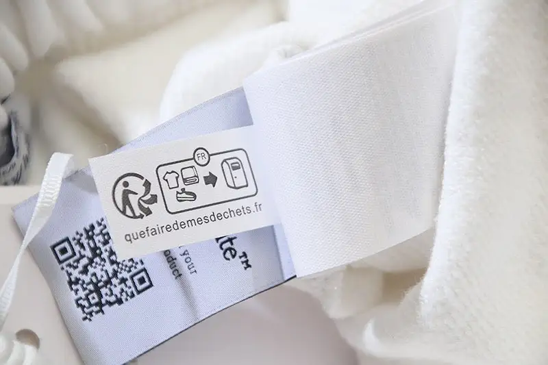 OFF-WHITE Black and White Short