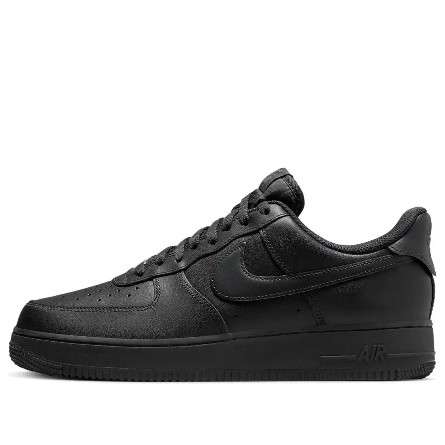 Nike Air Force 1 Low FlyEase ‘Triple Black’