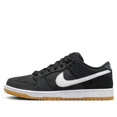 Nike SB Dunk Low ‘Black Gum’
