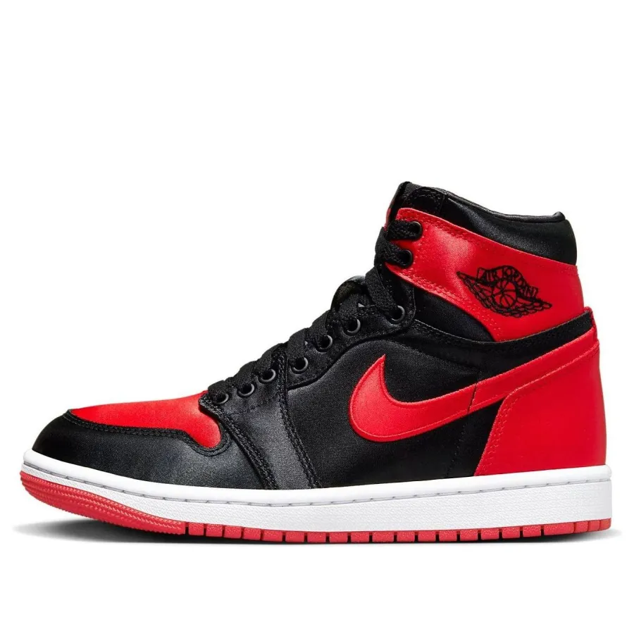 Air Jordan 1 Retro High OG ‘Satin Bred’
