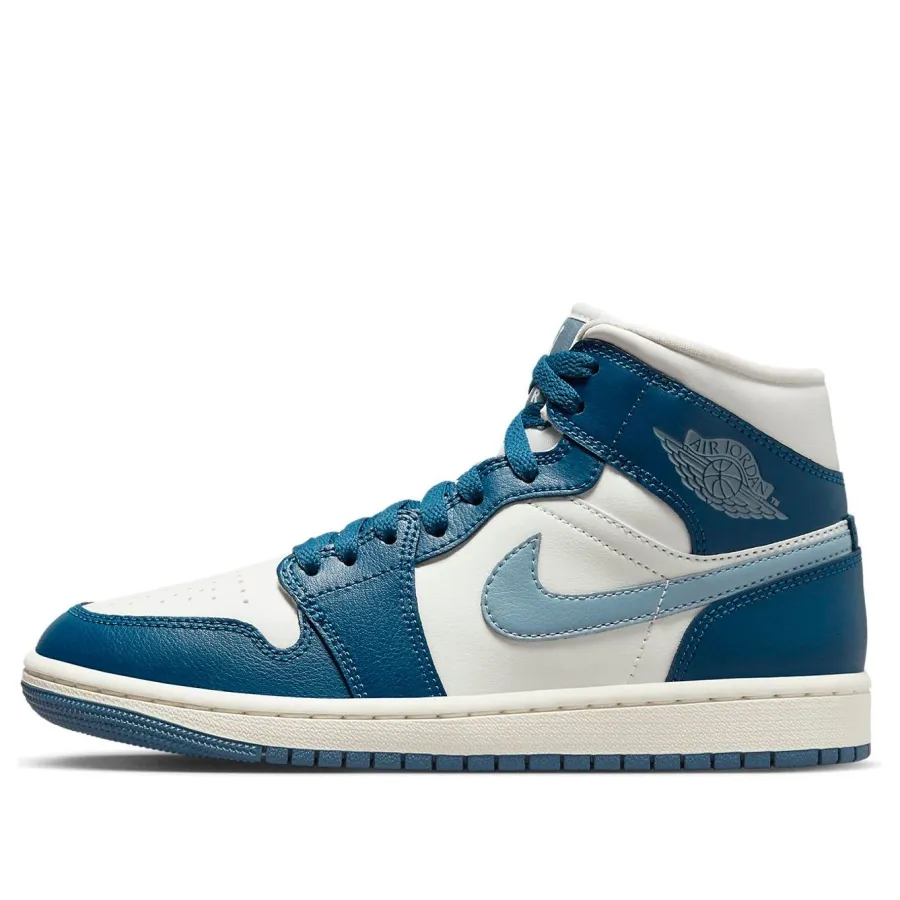 Air Jordan 1 Mid ‘Sky J French Blue’