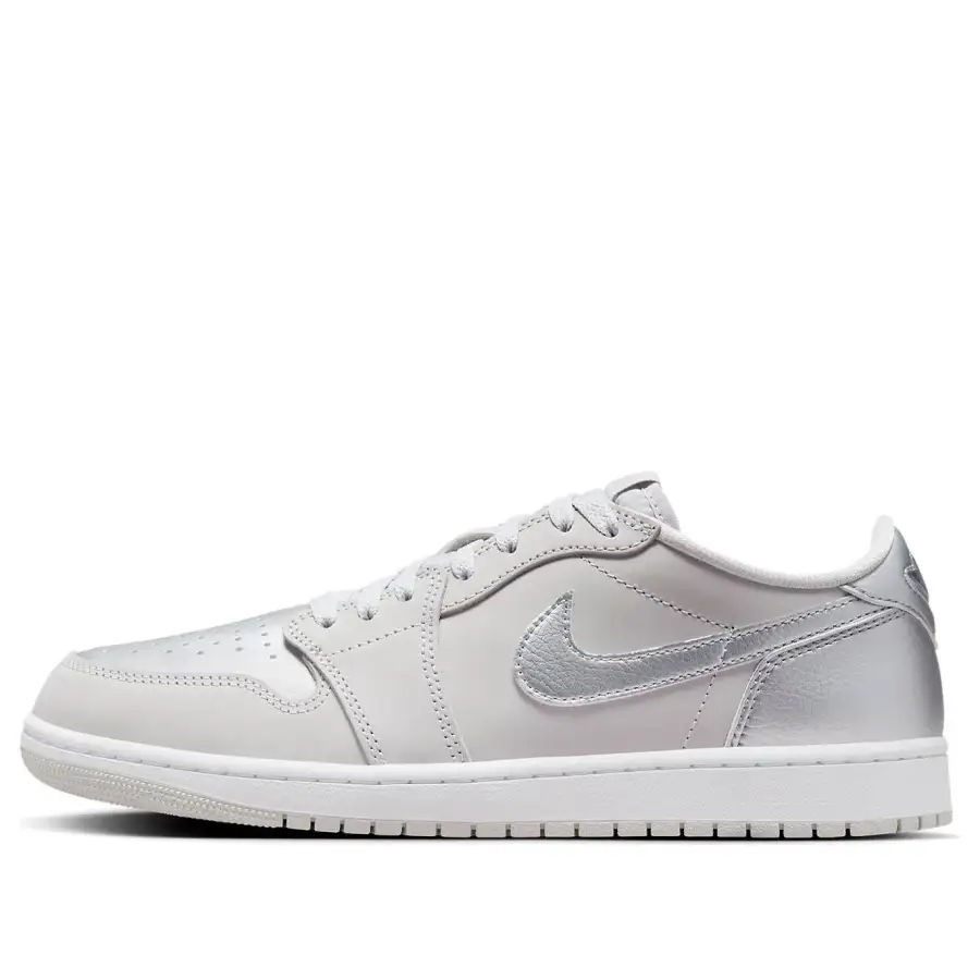 Air Jordan 1 Retro Low OG ‘Metallic Silver’
