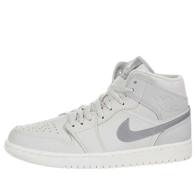 Air Jordan 1 Mid Retro SE ‘Grey Fog’