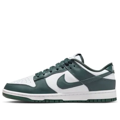Nike Dunk Low ‘Vintage Green’