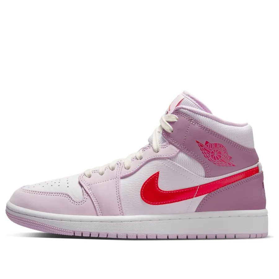 Air Jordan 1 Mid ‘Valentine’s Day’