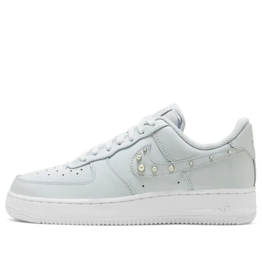 Nike Air Force 1 07 SE ‘Pearl Swoosh – Pure Platinum’