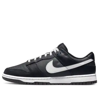 Nike Dunk Low ‘Black Panda’