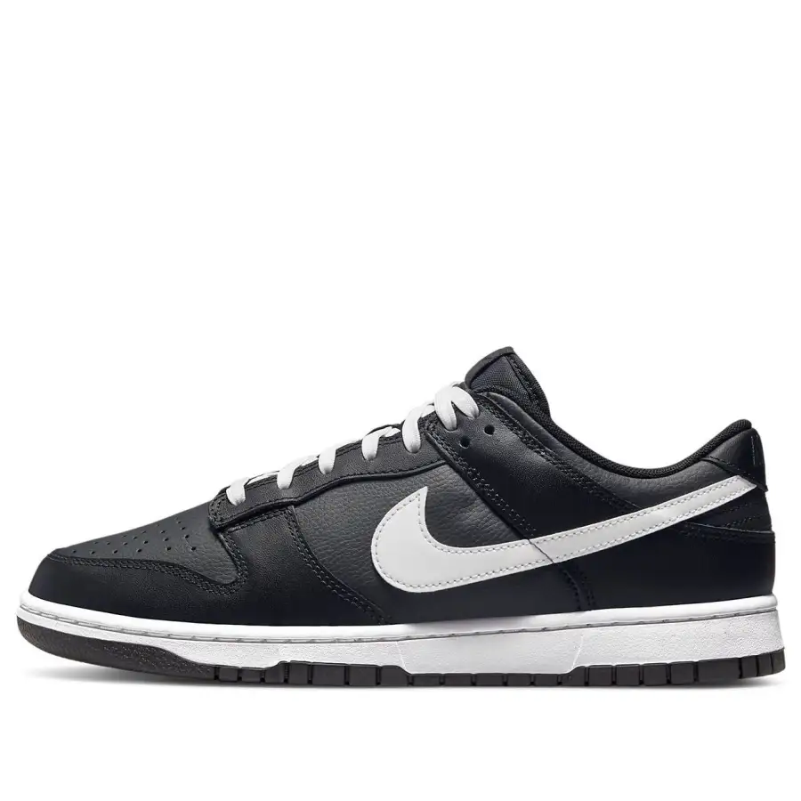 Nike Dunk Low ‘Black Panda’