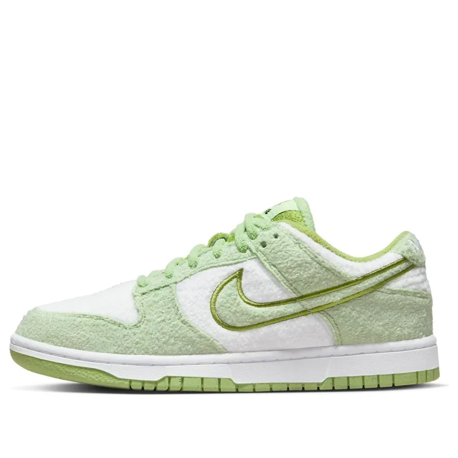 Nike Dunk Low SE ‘Fleece – Honeydew’