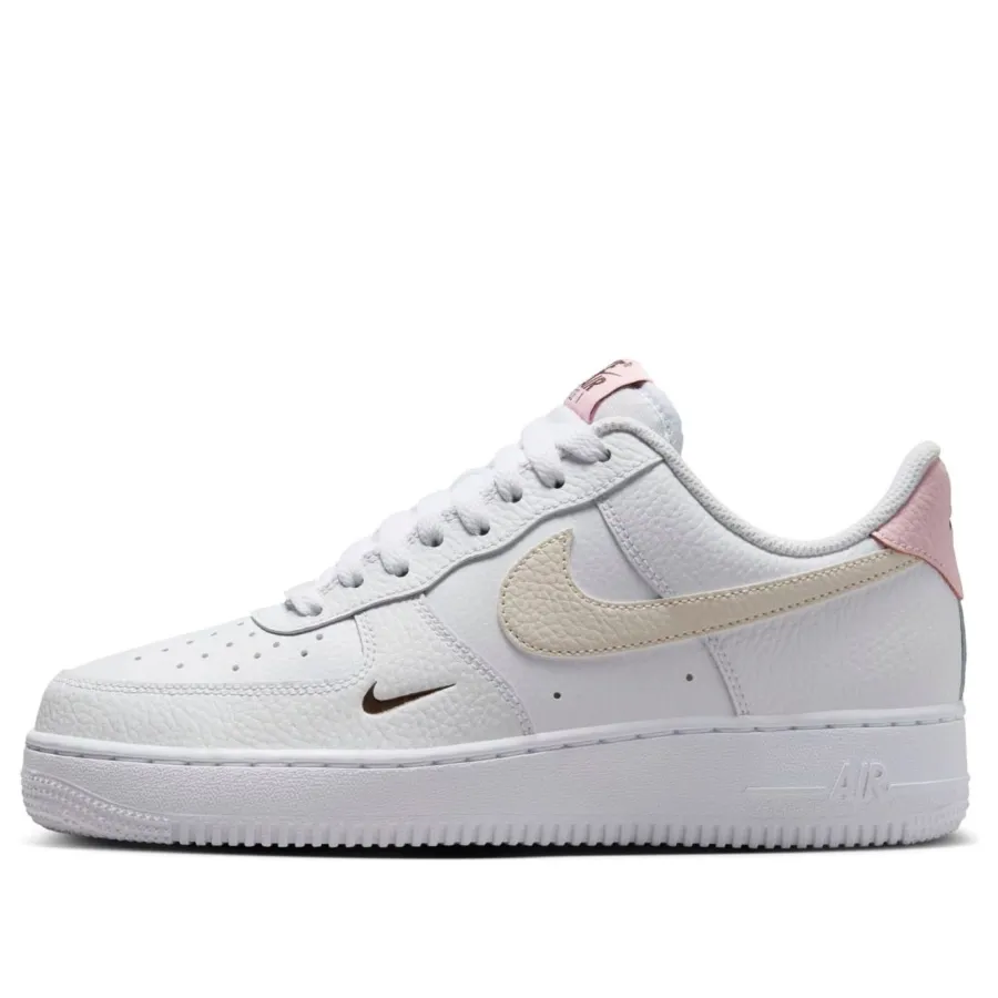 Nike Air Force 1 ’07 ‘White Light Orewood Pink’