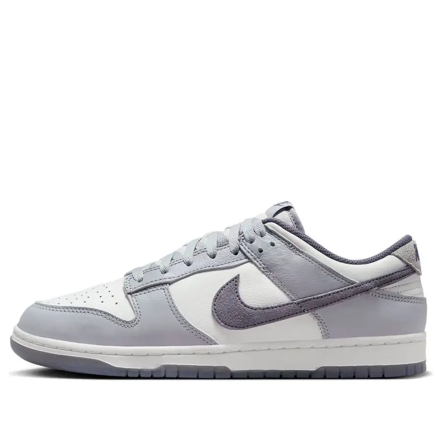 Nike Dunk Low SE ‘Light Carbon’