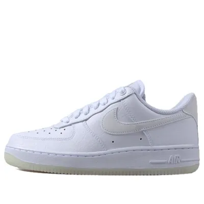 Nike Air Force 1 ’07 Essential ‘Triple White’