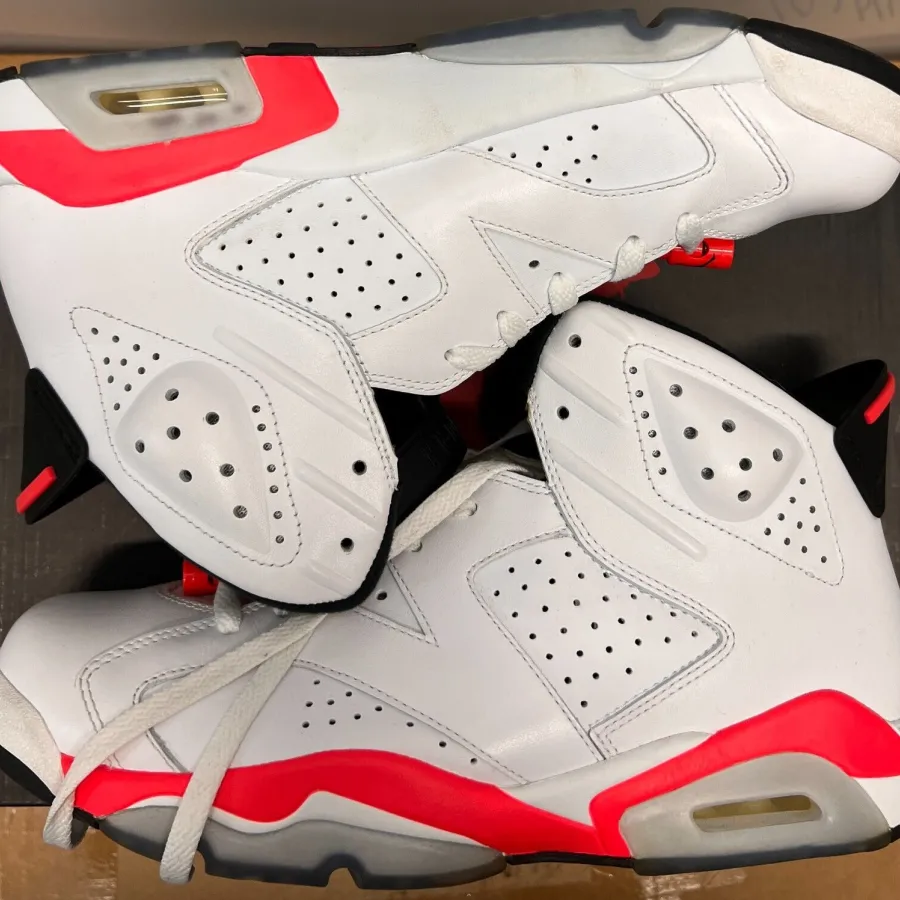 Air Jordan 6 Retro ‘White Infrared’ photo review