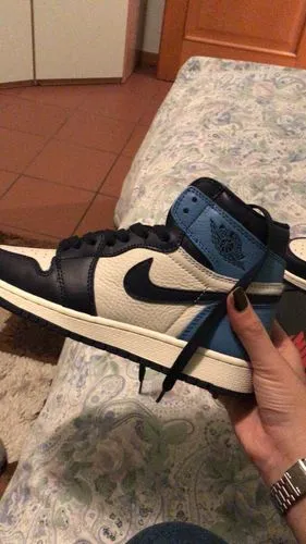 Air Jordan 1 Retro High OG ‘Obsidian’ photo review