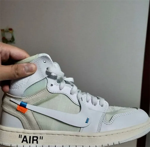 Off-White x Air Jordan 1 Retro High OG ‘White‘ photo review