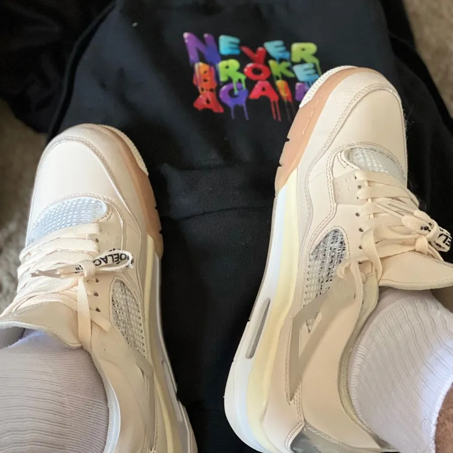 Air Jordan 4 x Off-White SP ‘Sail’ photo review